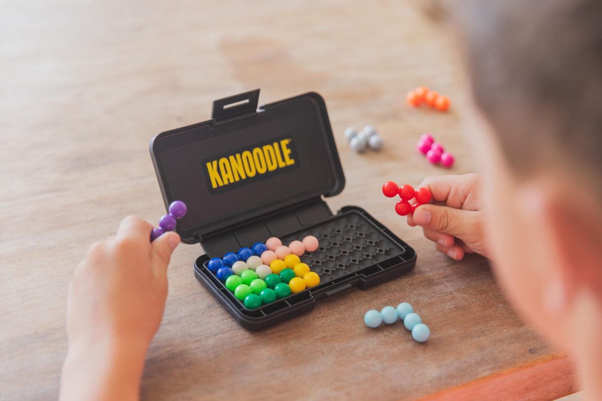 3D Brain Teaser Puzzle With Logic Challenges