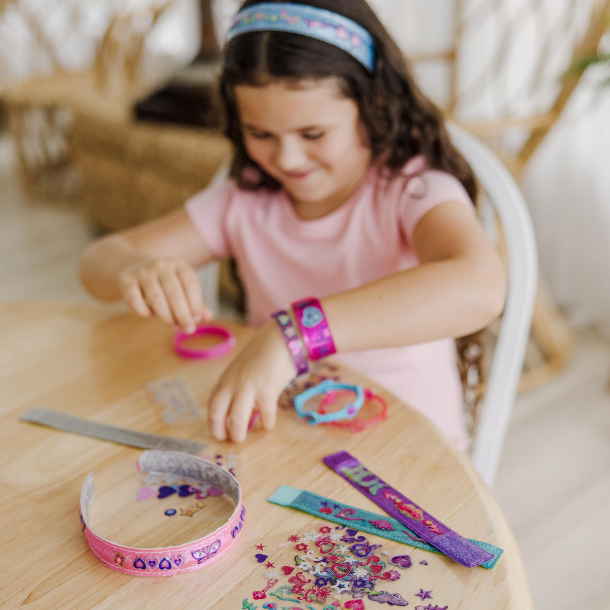 Kids Bracelet Craft Kit With 100+ Sparkle Stickers