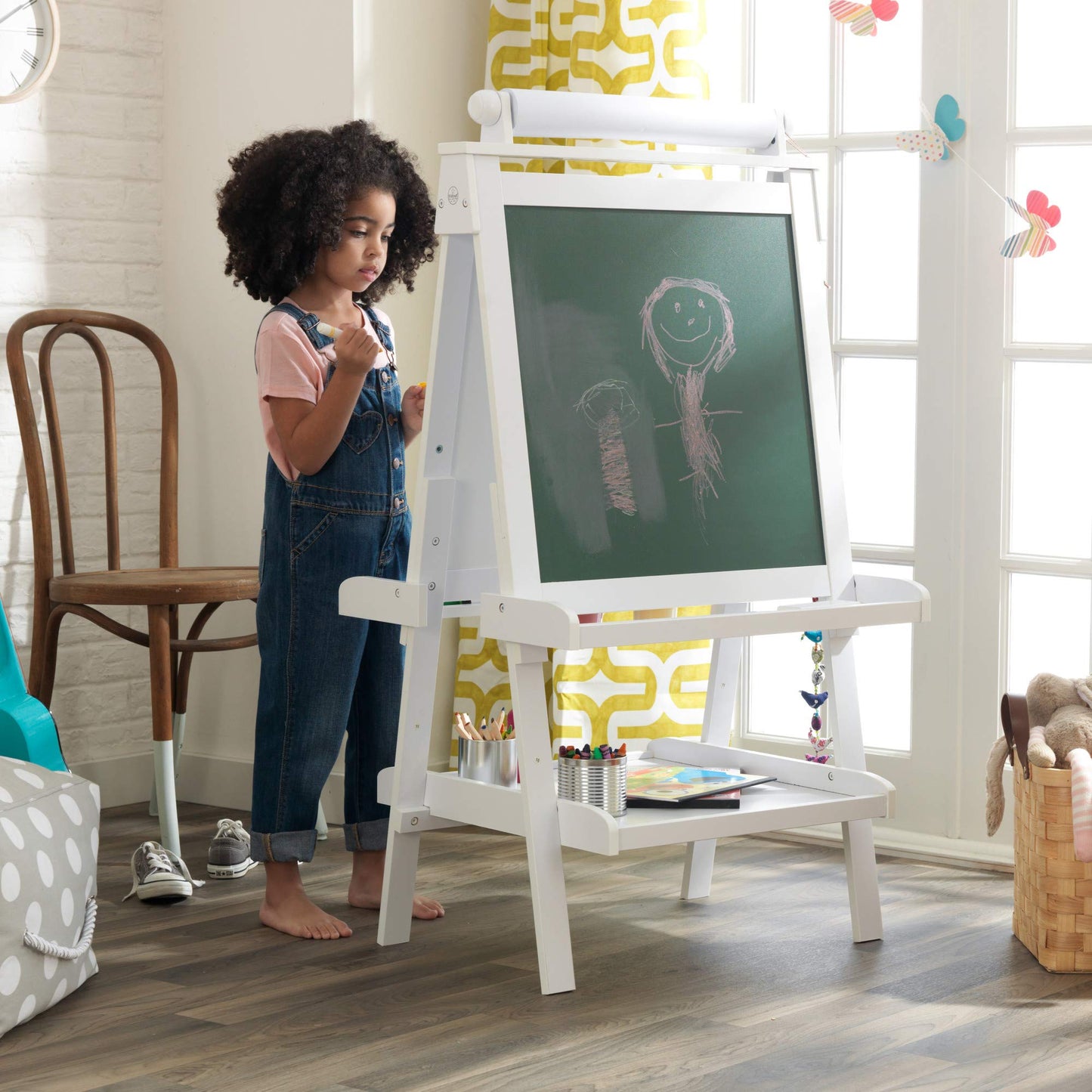 Wooden Kids Easel With Chalkboard & Dry Erase